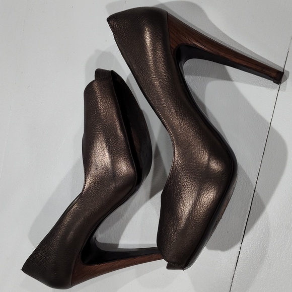 Salvatore Ferragamo Stilettos - Picture 7 of 16